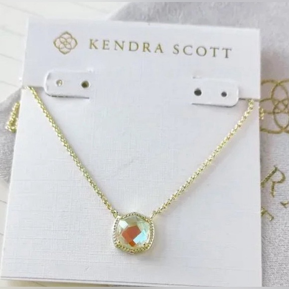 Kendra Scott Jewelry - 💎 Kendra Scott Davie Dichroic Glass Gold Pendant Necklace
